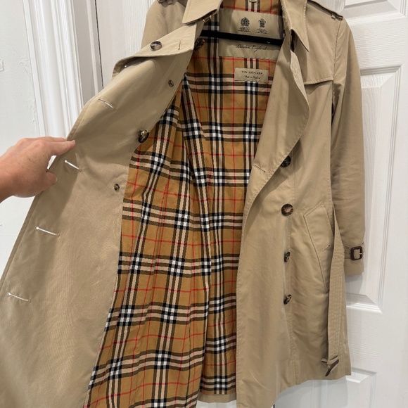 Burberry Chelsea Trench Coat – Honey (Slim Fit) – Impeccable Condition - Picture 10 of 16